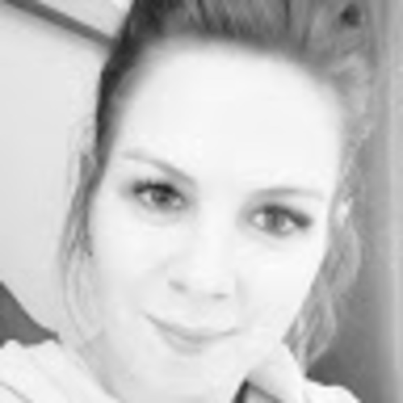 Meet your Posher, Marika - Picture 1 of 1